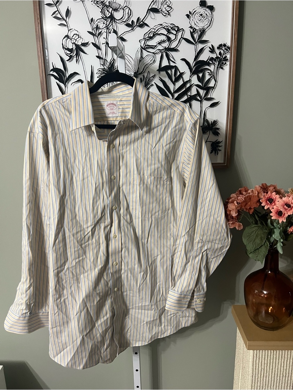Brooks Brothers 346 Dress Shirt Men's Striped Yellow Blue 100% Cotton 16-2/3
